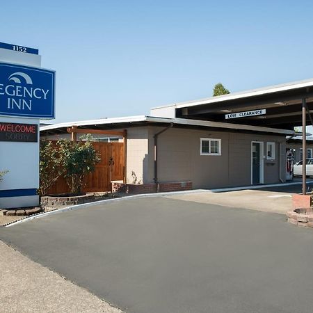 Regency Inn Springfield Exterior foto