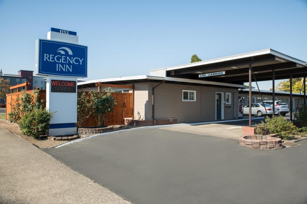 Regency Inn Springfield Exterior foto